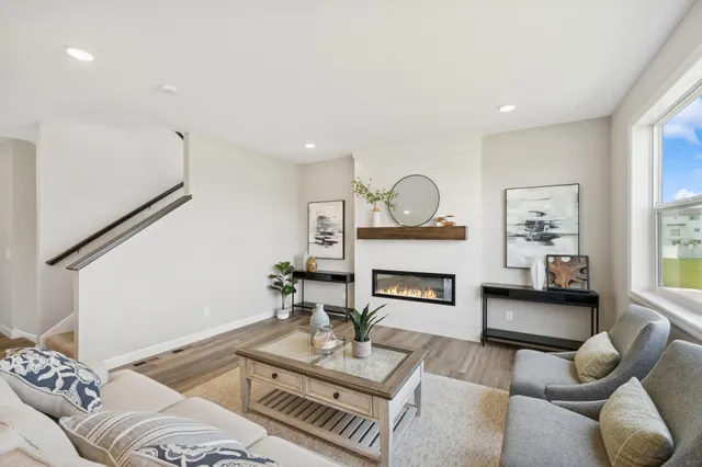 $559,900 | 452 Delta Queen Avenue, Prescott, WI 54021