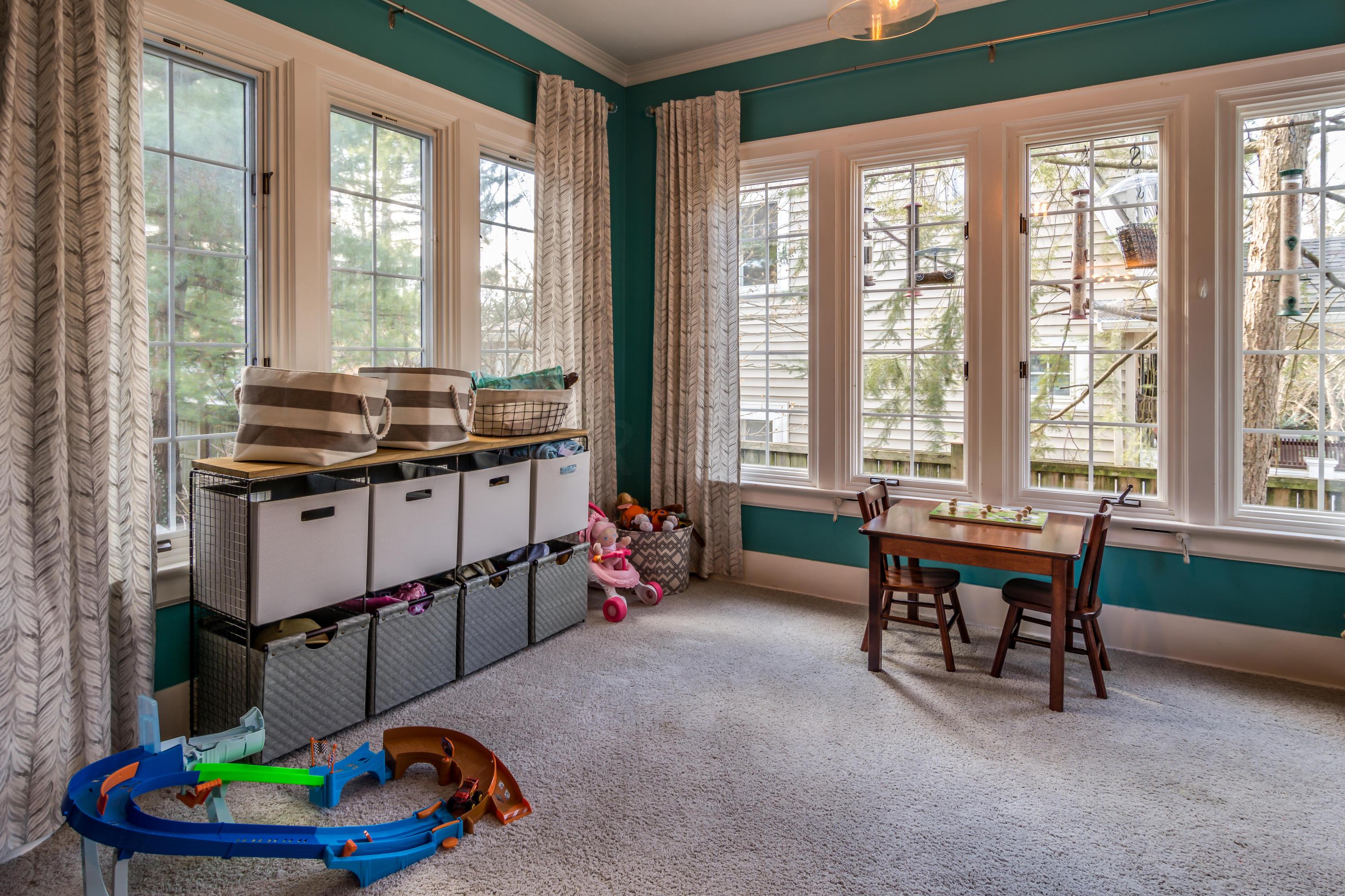 233 Erie Road Columbus, OH 43214 - Photo 7 of 30 Gallery Image 7