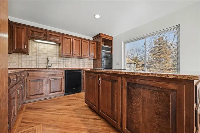 $385,000 | 8317 North Overland Drive, Kansas City, MO 64151