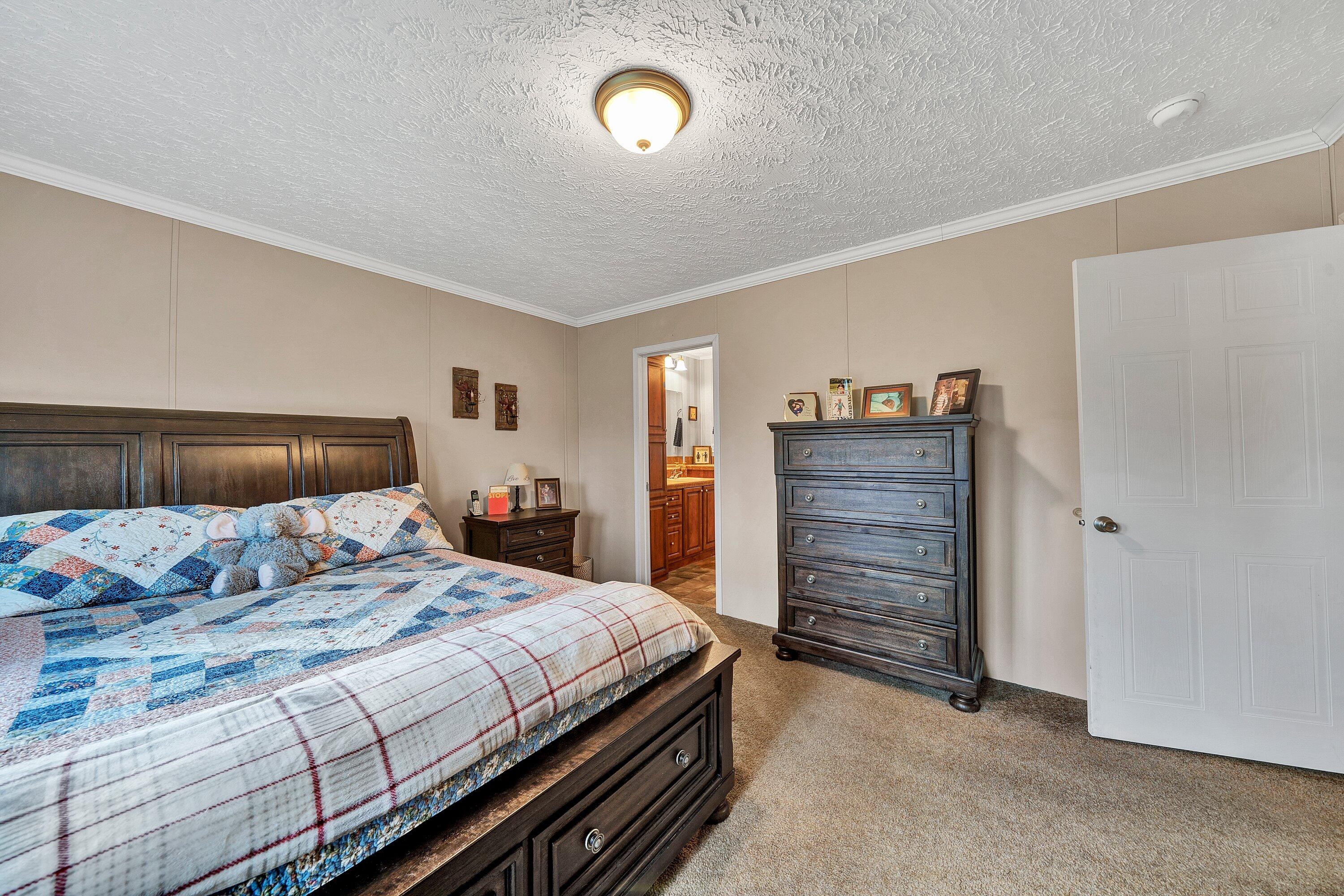 17 Homestead Road New Castle, VA 24127 - Photo 20 of 40 18-DSC00325