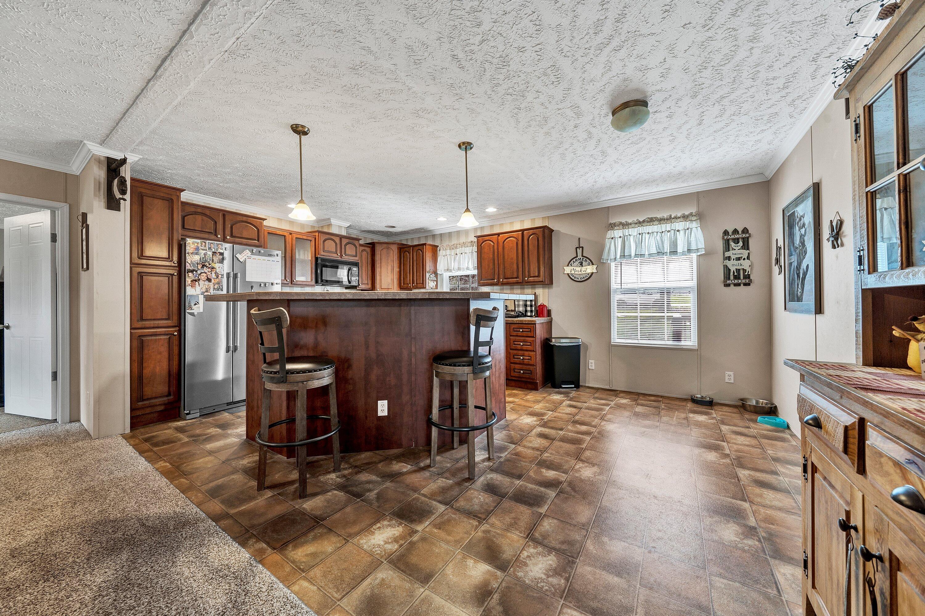 17 Homestead Road New Castle, VA 24127 - Photo 8 of 40 06-DSC00349