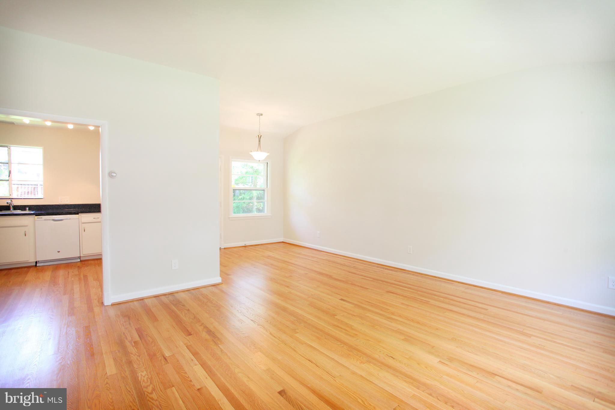 1005 Lanark Way Silver Spring, MD 20901 - Photo 8 of 25 Dining Room