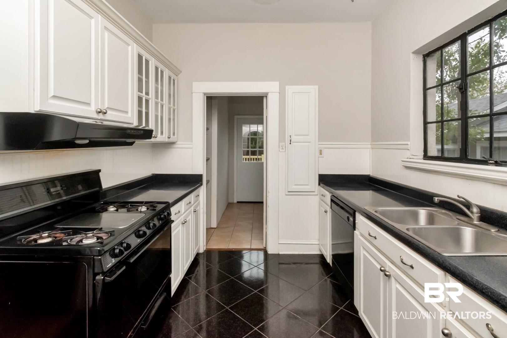 182 South Carlen Street Mobile, AL 36606 - Photo 12 of 17