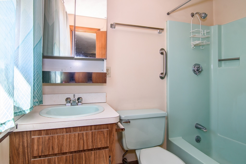 4 Hickory Road Natick, MA 01760 - Photo 13 of 24