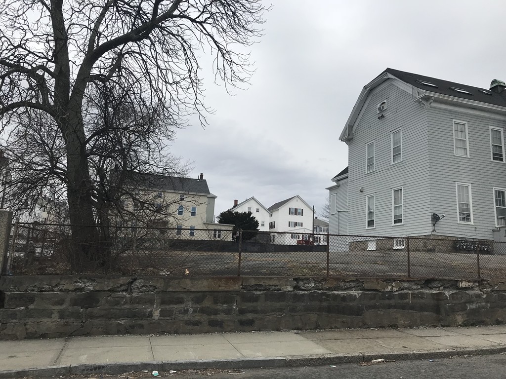 870 Pine Street Fall River, MA 02720 - Photo 14 of 19