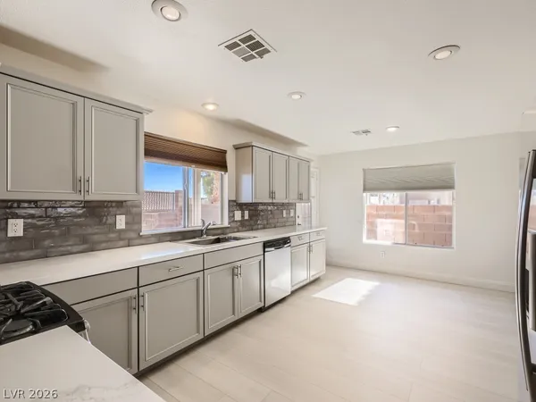 $2,450 | 1220 Swanbrooke Drive, Las Vegas, NV 89144