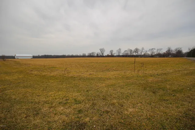 $163,200 | Hov Aire Drive, Unit 10 2, Three Rivers, MI 49093