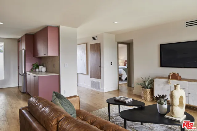 $4,395 | 12425 Texas Avenue, Unit 10, Los Angeles, CA 90025