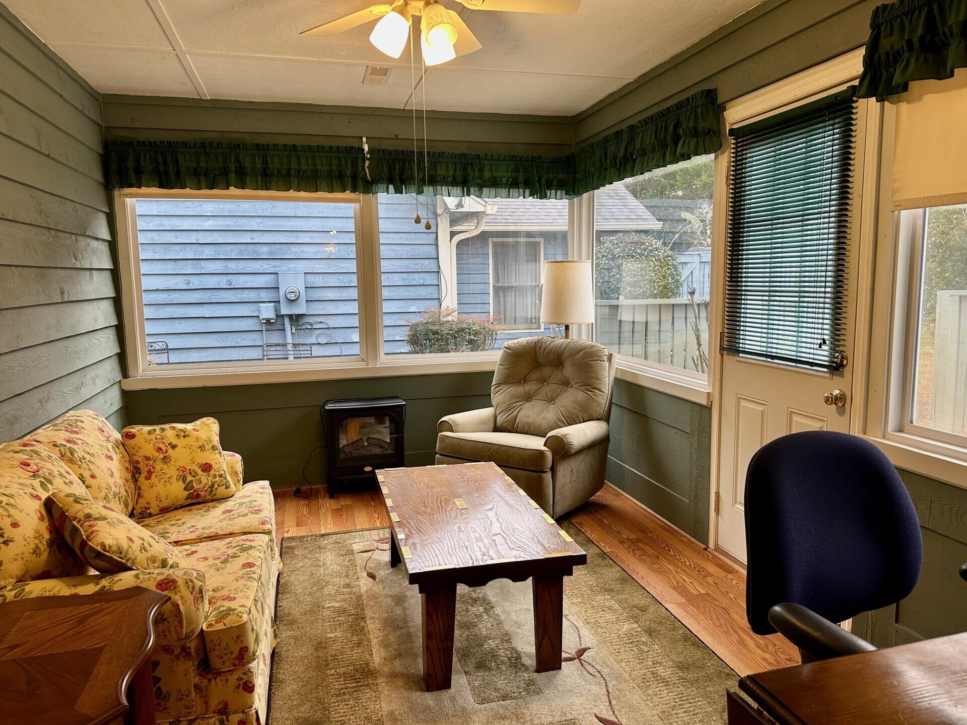 27 Peter Collinson Road Santee, SC 29142 - Photo 17 of 23 Sunroom