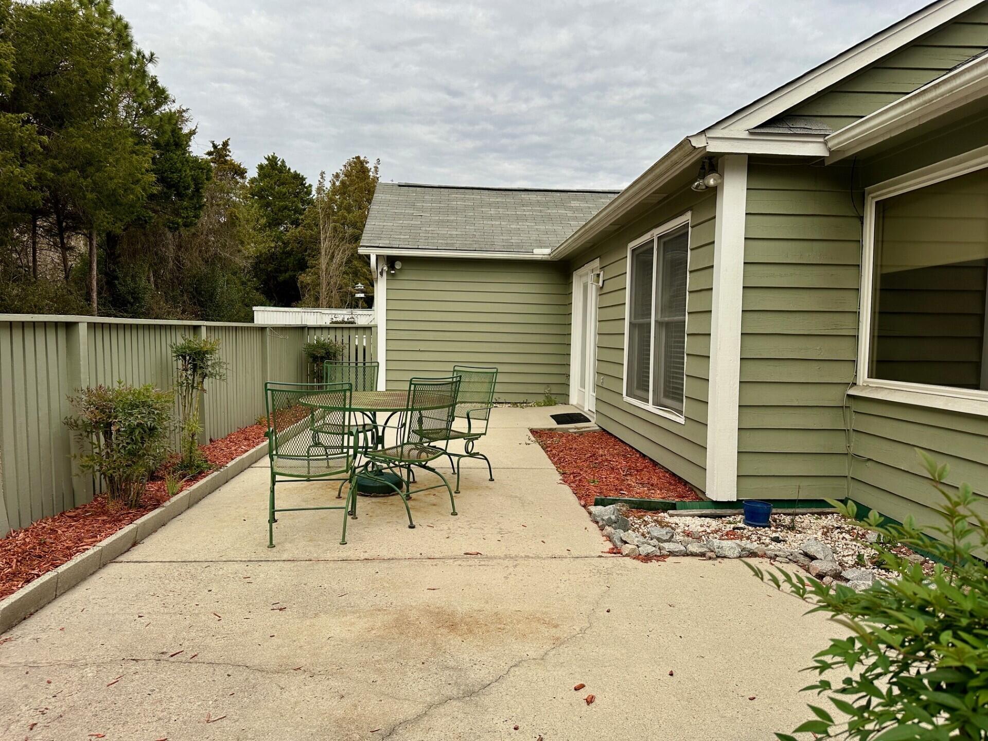27 Peter Collinson Road Santee, SC 29142 - Photo 20 of 23 Patio
