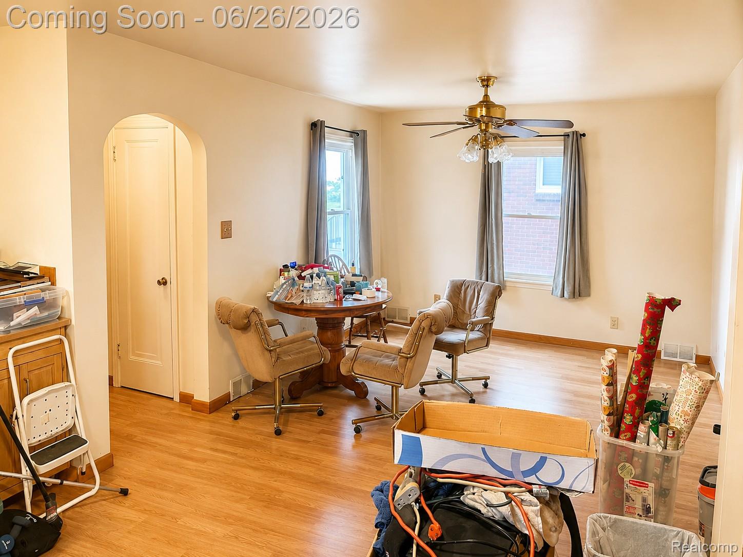 8056 Central Street Center Line, MI 48015 - Photo 6 of 25 102.jpeg