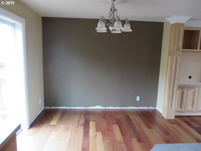 962 Southwest Tomahawk Place Dundee, OR 97115 - Photo 12 of 16 Gallery Image 12