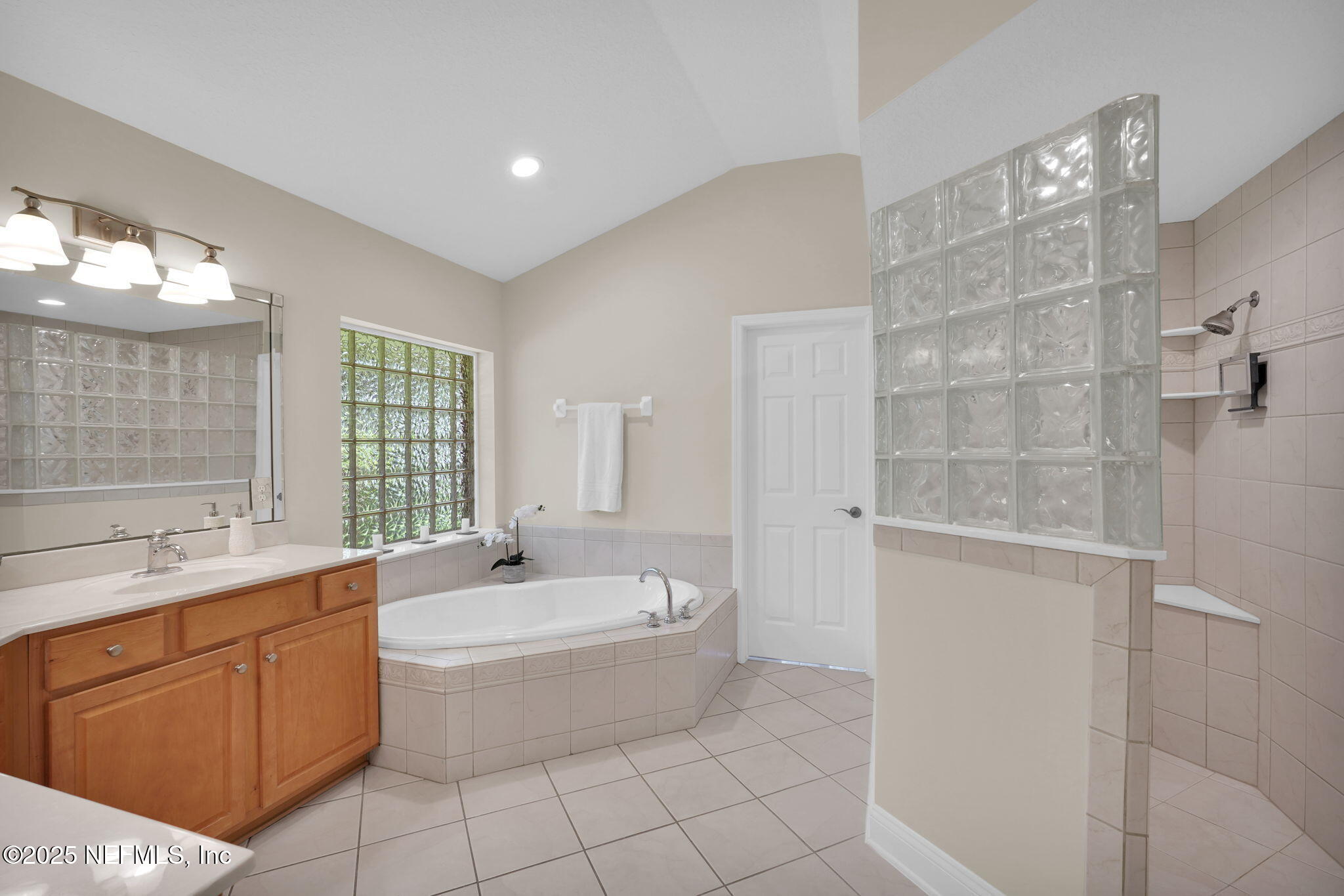 219 Parkside Drive St. Augustine, FL 32095 - Photo 29 of 67 16-web-or-mls-219 Parkside_016