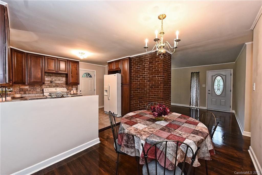 640 Manhasset Road Charlotte, NC 28209 - Photo 11 of 24