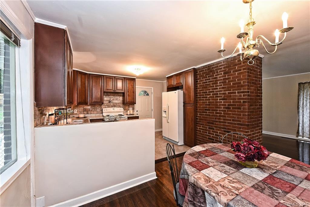 640 Manhasset Road Charlotte, NC 28209 - Photo 12 of 24