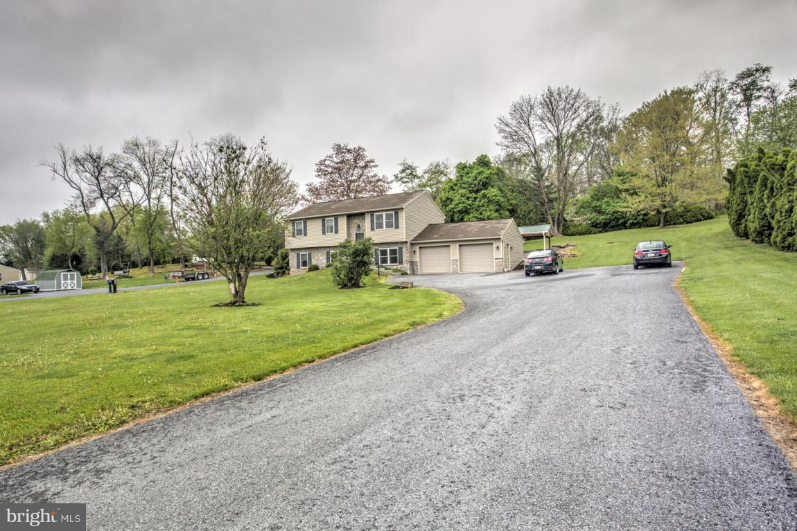 2414 North Penryn Road Manheim, PA 17545 - Photo 2 of 35 Gallery Image 2