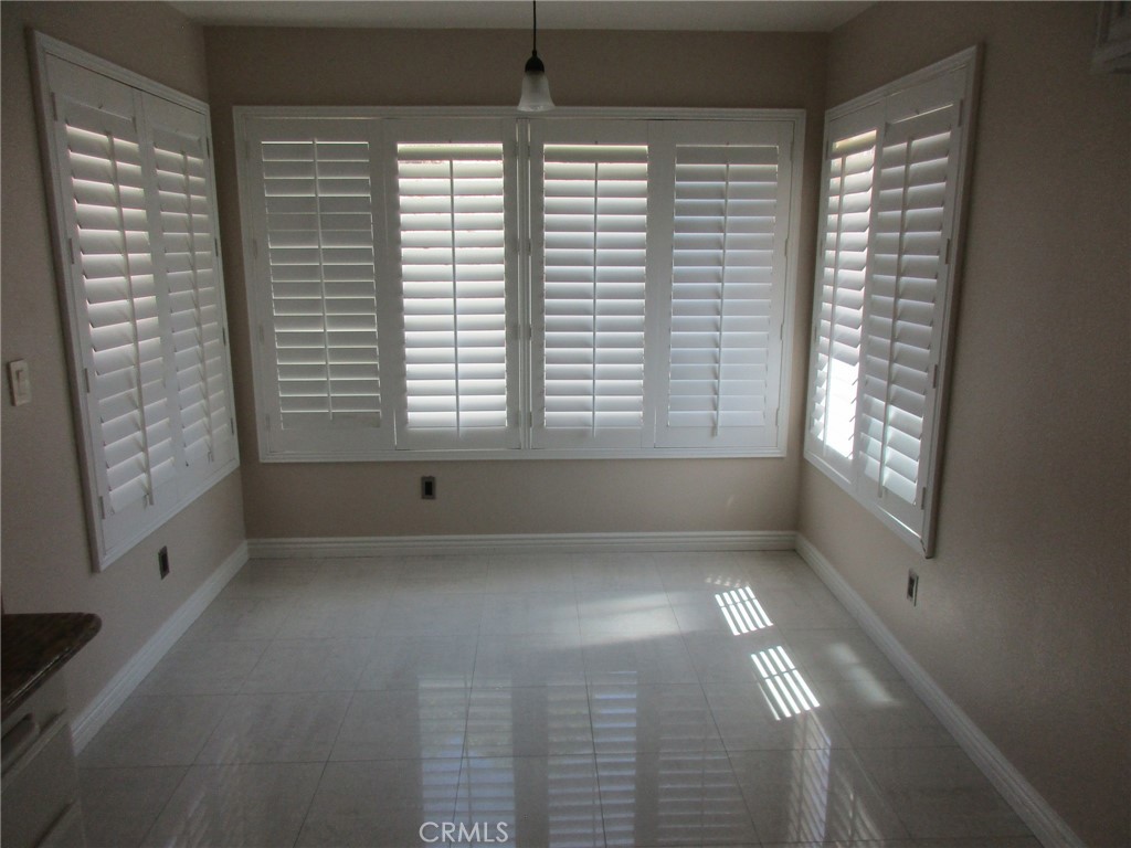902 Basilone Drive Riverside, CA 92506 - Photo 6 of 36 Gallery Image 6