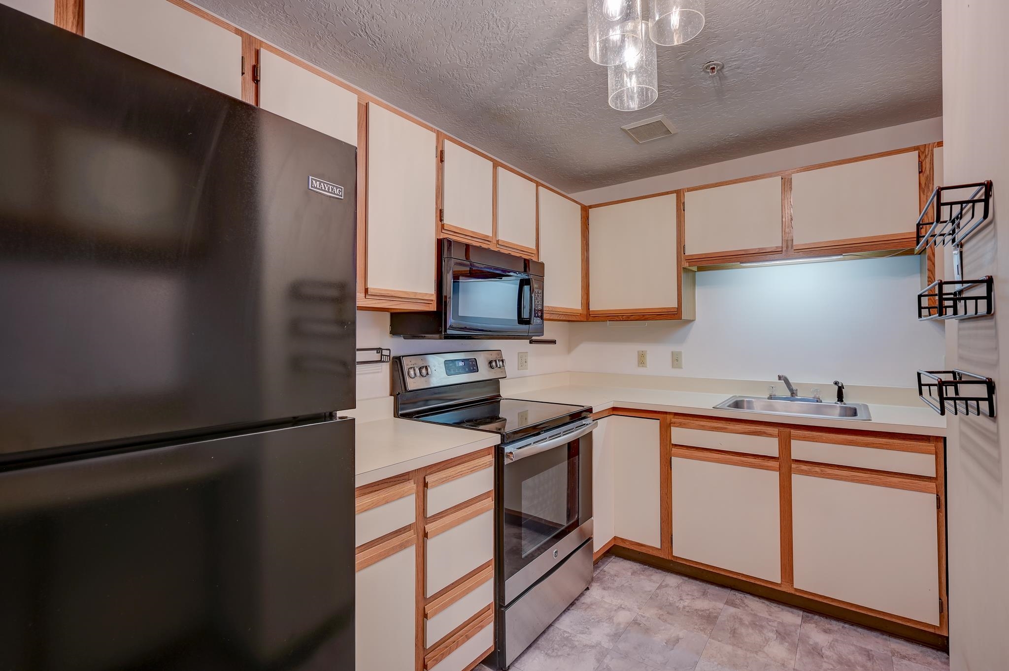 19 Saco Street, Unit 60 Conway, NH 03813 - Photo 7 of 32