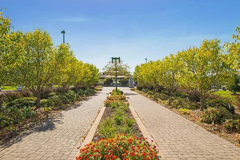 $1,699,500 | 7100 Highland Court, Eden Prairie, MN 55346