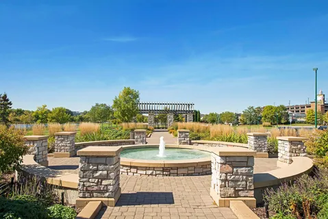 $1,699,500 | 7100 Highland Court, Eden Prairie, MN 55346