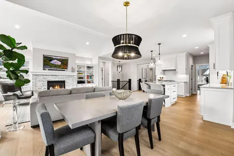 $1,699,500 | 7100 Highland Court, Eden Prairie, MN 55346