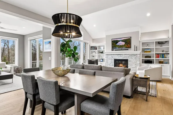 $1,699,500 | 7100 Highland Court, Eden Prairie, MN 55346