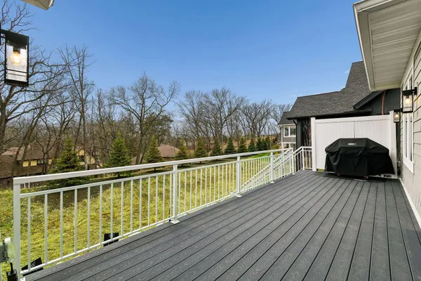 $1,699,500 | 7100 Highland Court, Eden Prairie, MN 55346