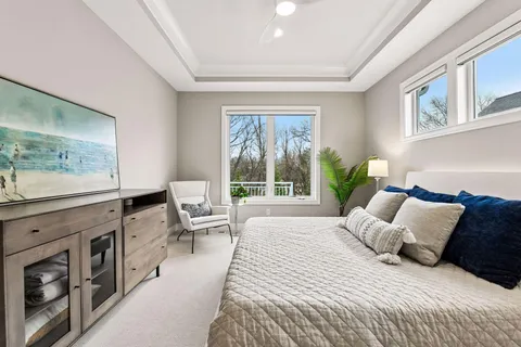 $1,699,500 | 7100 Highland Court, Eden Prairie, MN 55346