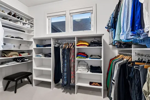 $1,699,500 | 7100 Highland Court, Eden Prairie, MN 55346