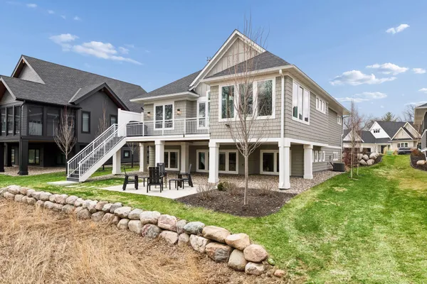 $1,699,500 | 7100 Highland Court, Eden Prairie, MN 55346