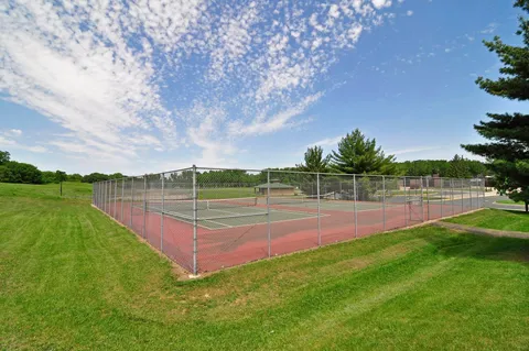 $1,699,500 | 7100 Highland Court, Eden Prairie, MN 55346