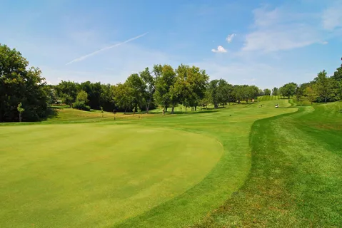 $1,699,500 | 7100 Highland Court, Eden Prairie, MN 55346