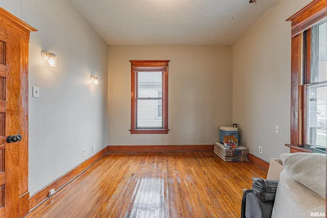 $52,900 | 315 North Sherman Street, Lincoln, IL 62656