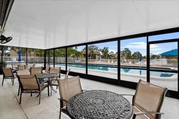 $2,000 | 527 Shady Pine Way, Unit A2, Greenacres, FL 33415