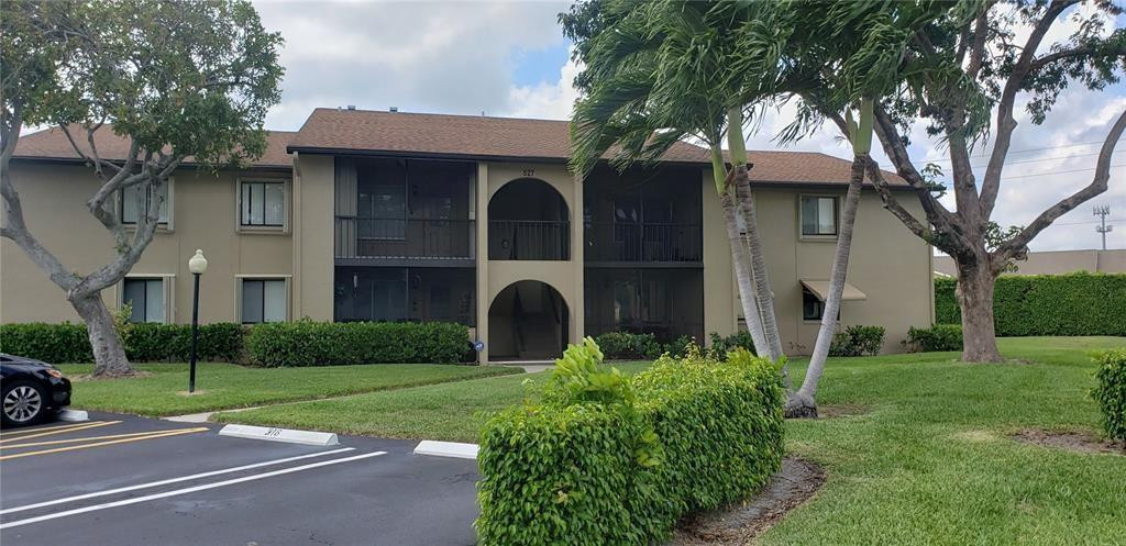 527 Shady Pine Way, Unit A2 Greenacres, FL 33415 - Photo 2 of 16 Photo 2