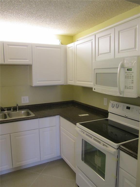 527 Shady Pine Way, Unit A2 Greenacres, FL 33415 - Photo 5 of 16 Photo 5