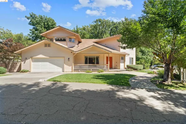 $975,000 | 628 Stanley Lane, El Sobrante, CA 94803