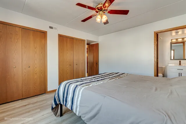 $230,000 | 17960 Royal Oak Court, Unit 2S, Tinley Park, IL 60477