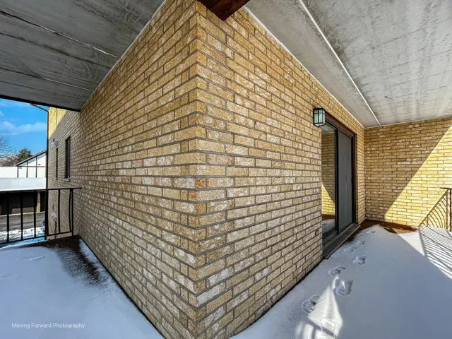 a view of entryway door of house