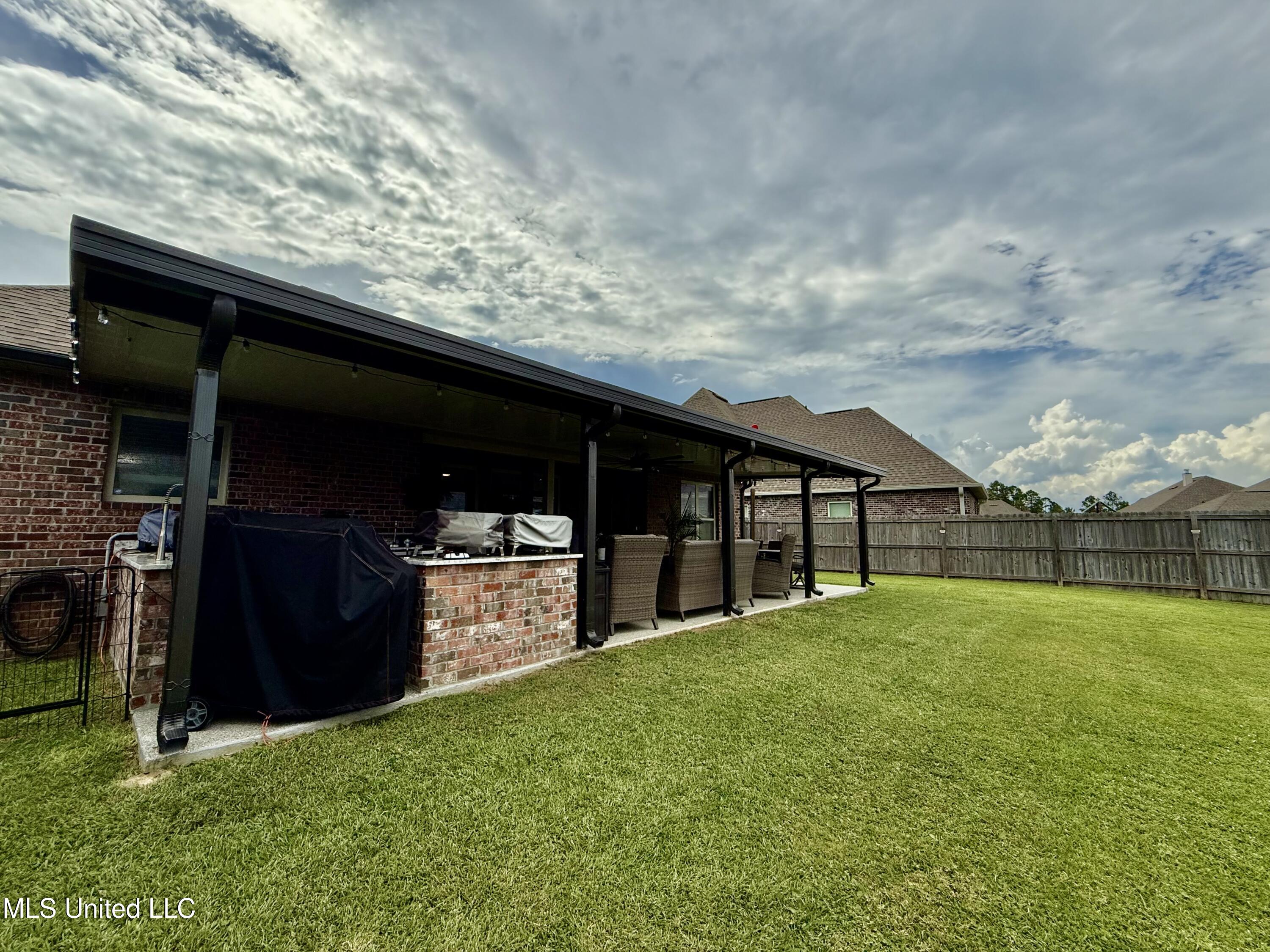 13312 Hilliard Street D'Iberville, MS 39540 - Photo 27 of 37 IMG_1140