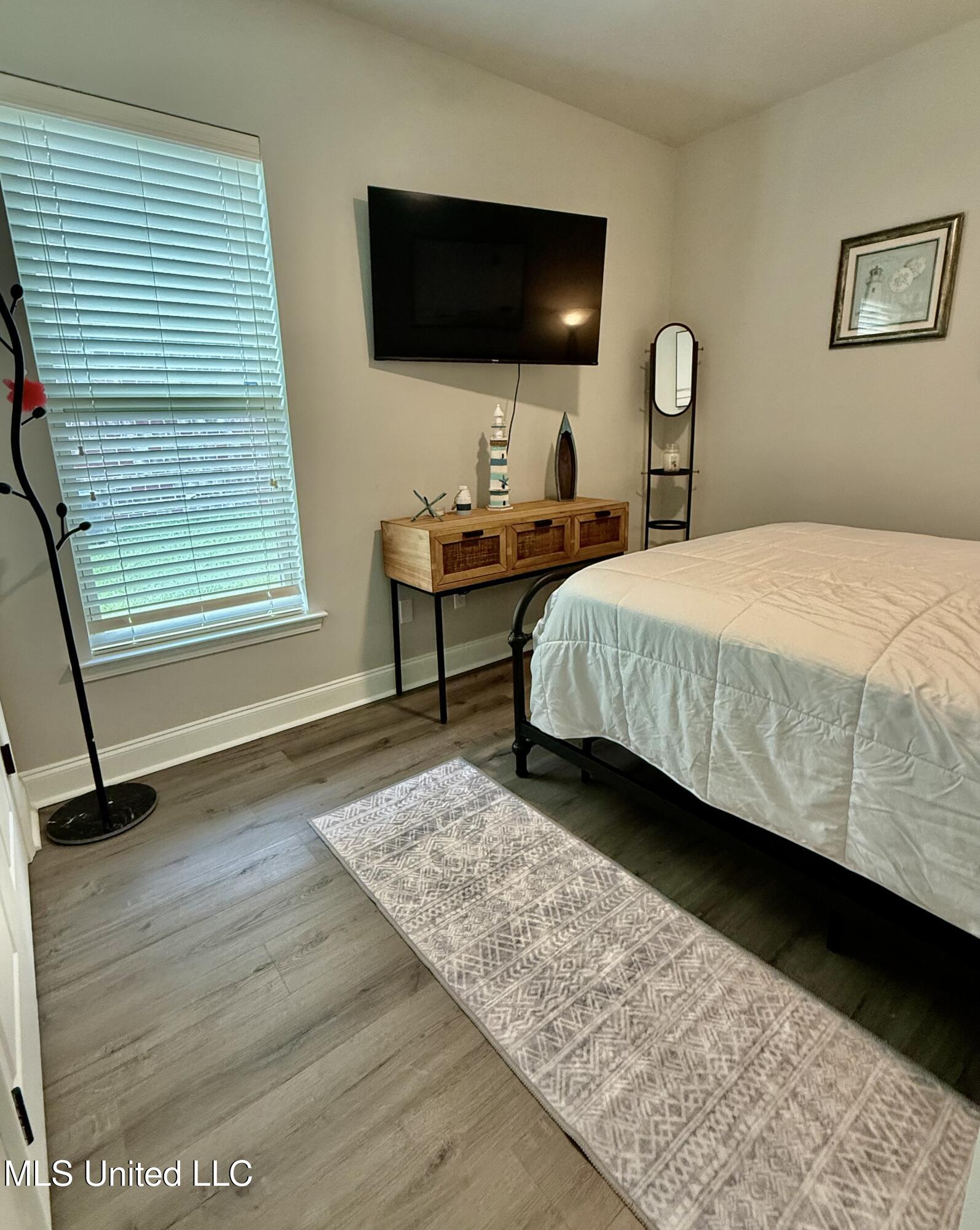 13312 Hilliard Street D'Iberville, MS 39540 - Photo 34 of 37 IMG_1102