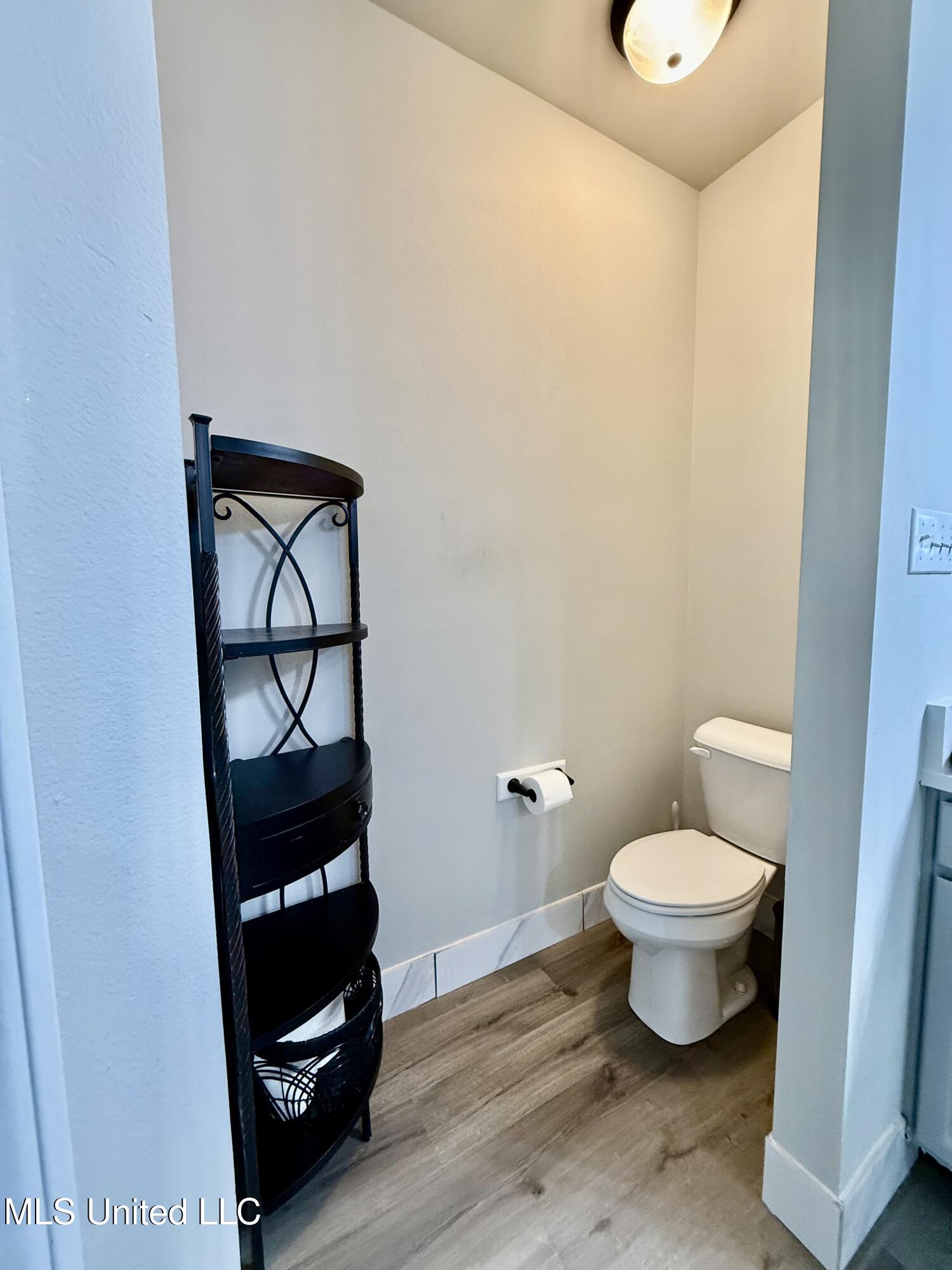 13312 Hilliard Street D'Iberville, MS 39540 - Photo 10 of 37 IMG_1117