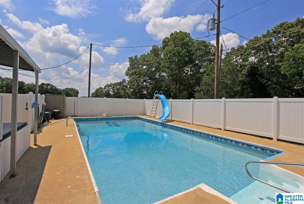 1133 Rhodes Street Anniston, AL 36206 - Photo 10 of 50
