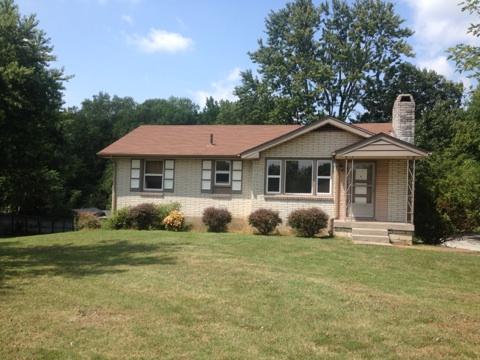 1912 Lake Road Greenbrier, TN 37073 - Photo 1 of 7 Gallery Image 1