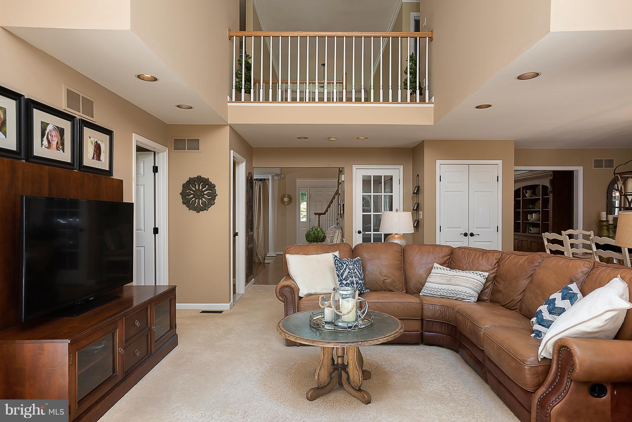 2849 Thornbrook Road Ellicott City, MD 21042 - Photo 12 of 30 Family Room