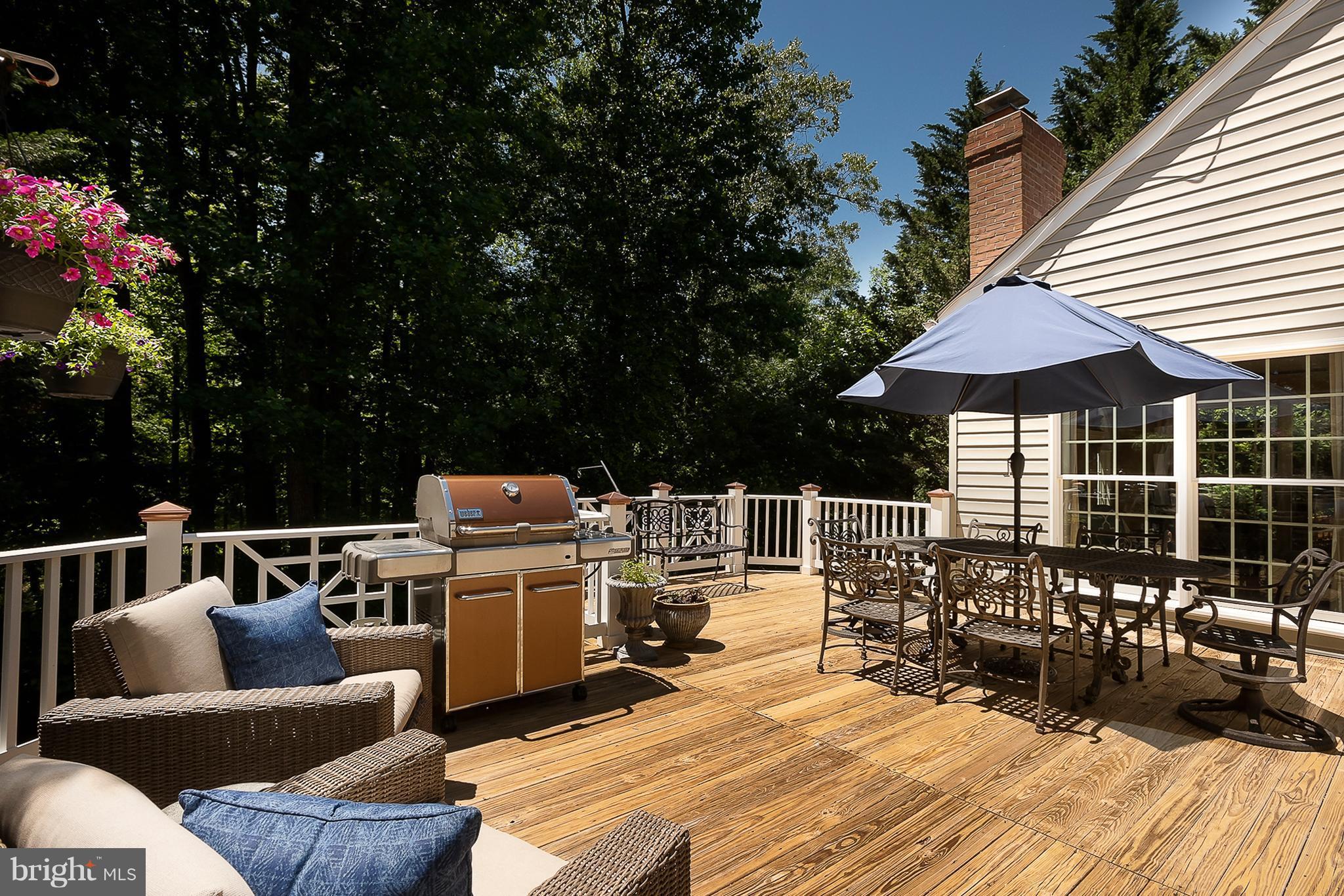 2849 Thornbrook Road Ellicott City, MD 21042 - Photo 27 of 30 Deck