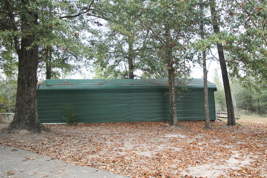 1112 Cooks Corner Road Lucedale, MS 39452 - Photo 3 of 4 shop