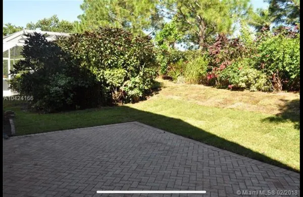 $5,900 | 5 Lake Eden Drive, Boynton Beach, FL 33435