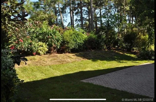 $5,900 | 5 Lake Eden Drive, Boynton Beach, FL 33435