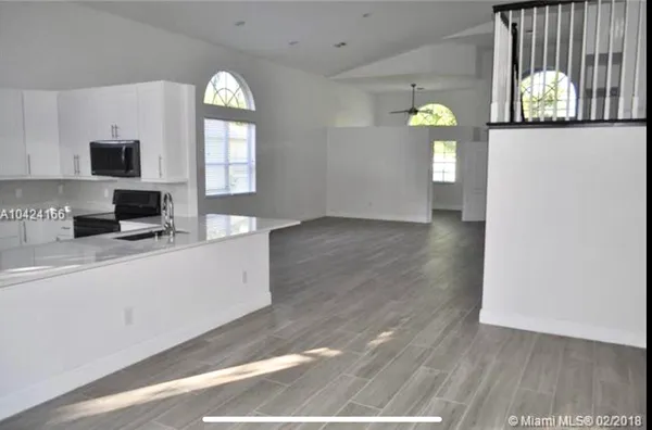 $5,900 | 5 Lake Eden Drive, Boynton Beach, FL 33435